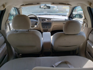 2005 Ford Taurus