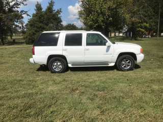 2000 Cadillac Escalade