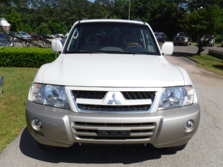 2005 Mitsubishi Montero