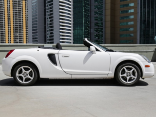 2002 Toyota MR2