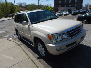2005 Lexus LX