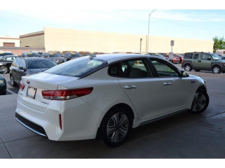 2017 KIA Optima