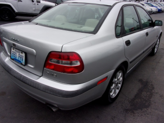 2001 Volvo S40